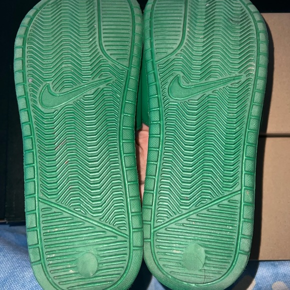 Stussy x Nike slides size 7 120$ - Picture 4 of 5